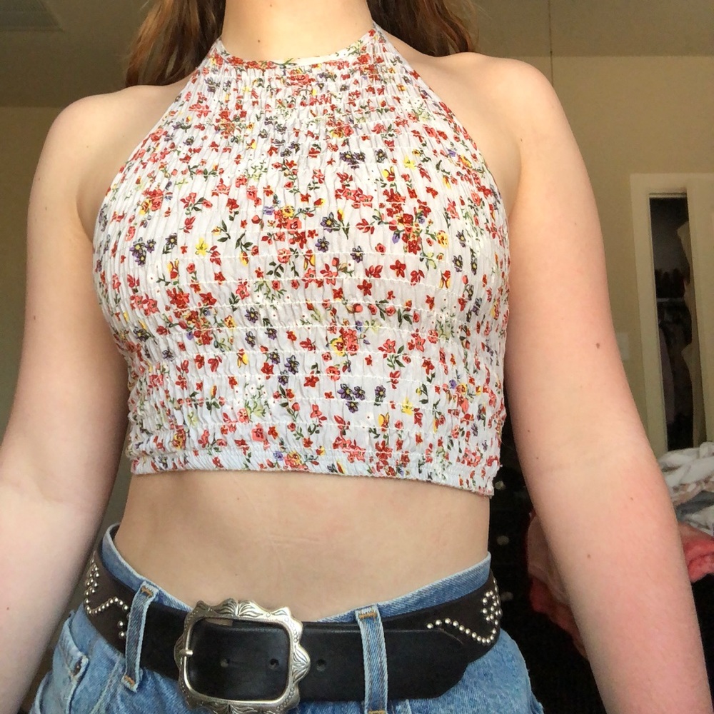 UO SMOCKED CROP TOP